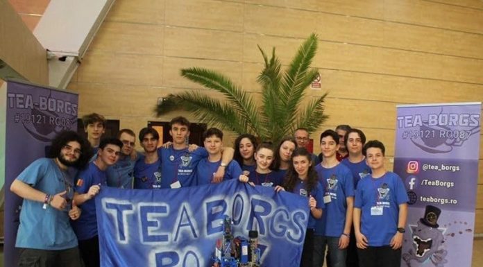 VIDEO: Echipa Tea-Borgs, de la CNTV, face istorie! Își îmbunătățesc robotul și pleacă în America! S-au calificat la Houston, record al punctajelor din țară!
