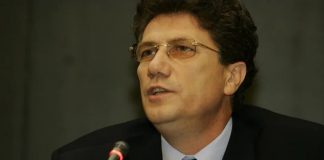 Fostul membru al Directoratului, Constantin Bălășoiu, a refuzat să-și cedeze biroul înlocuitorului său!