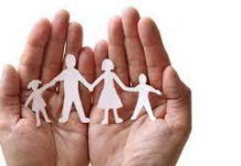 Ministerul Educației va trimite sute de mii de părinți, pe an, la cursuri de educație parentală!