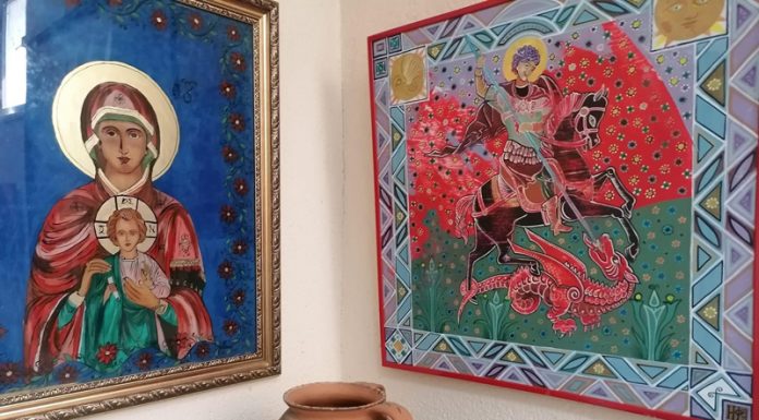 Expoziție de pictură „Icoane și flori”
