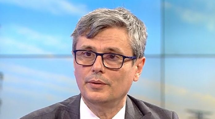 Virgil Popescu se retrage din bătălia pe funcția de prim-vicepreședinte PNL