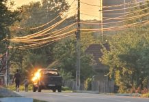 Inginer de la Cariera Tismana, surprins cărând lucernă cu Dusterul unității miniere