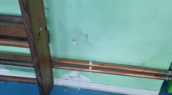 Sala de sport a Colegiului Tehnic Mătăsari e gata pentru primărie NU și pentru AFIR! Elevii fac sport în clase