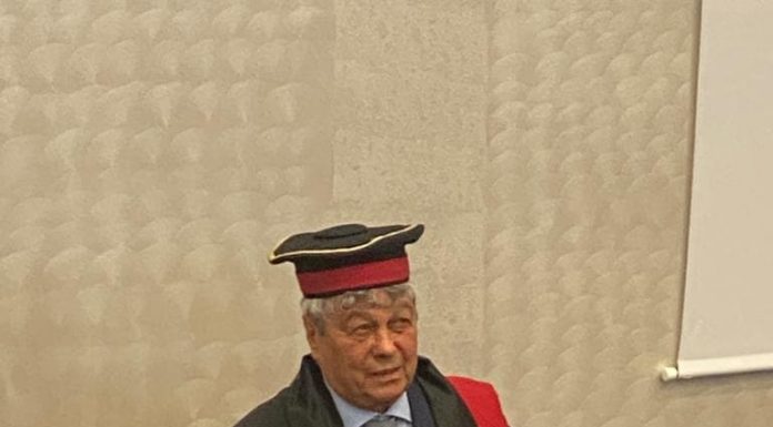 Universitatea ”Constantin Brâncuși”: Mircea Lucescu, Doctor Honoris Causa