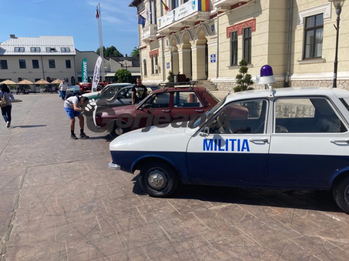 Expozitie masini (1)