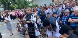 Festivalul „Urcatul oilor la munte” – ediția cu numărul 55! Mii de participanți!