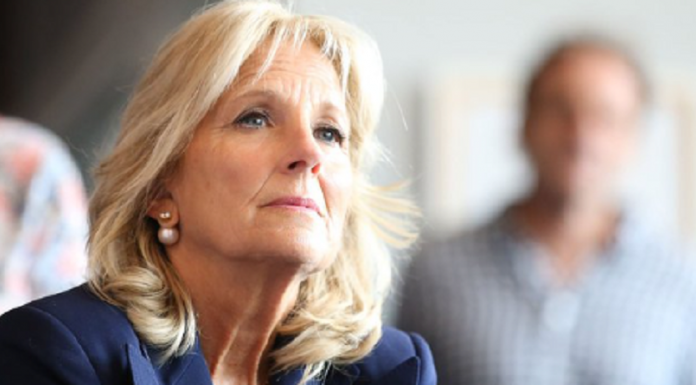 Prima Doamnă a SUA vine în România