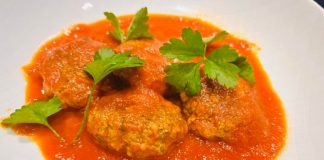 VIDEO: Rețeta săptămânii – Bucătăria lui Fabi: Chiftele cu sos, rețeta bunicii reinterpretată