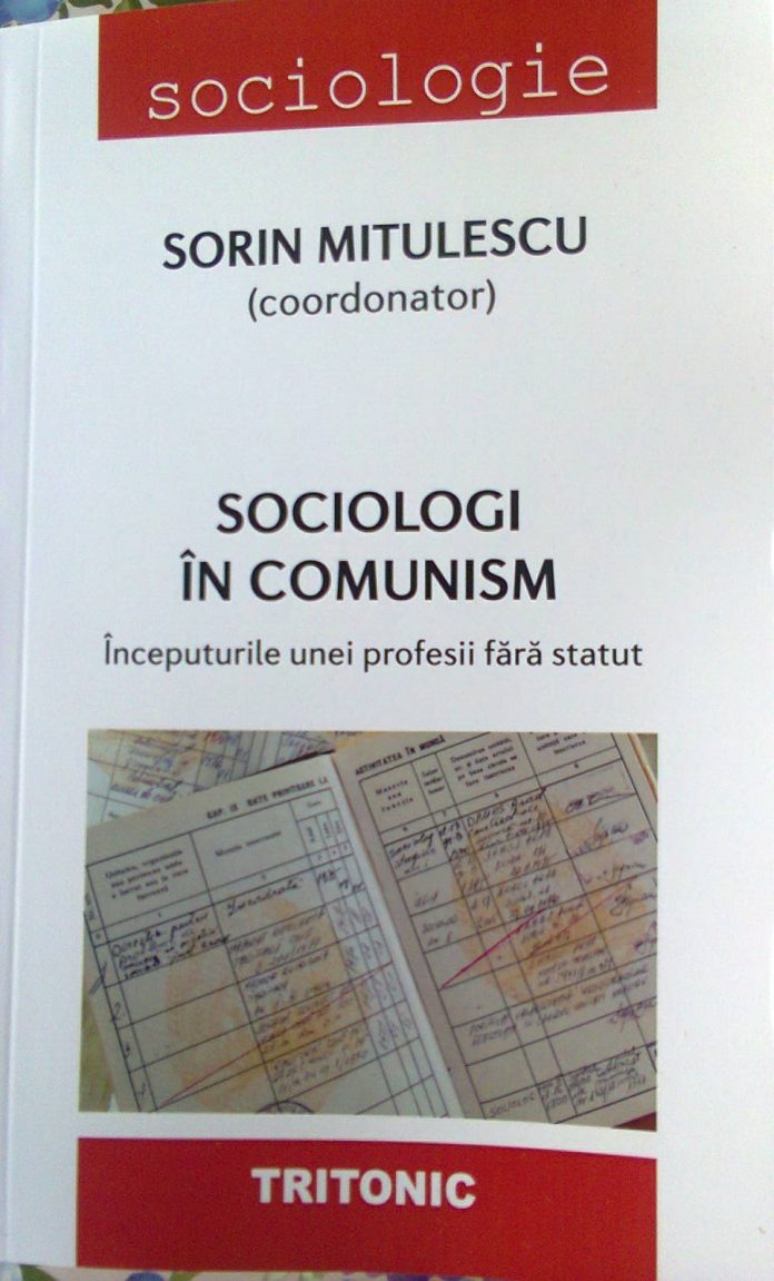 SOCIOLOGI IN COMUNISM