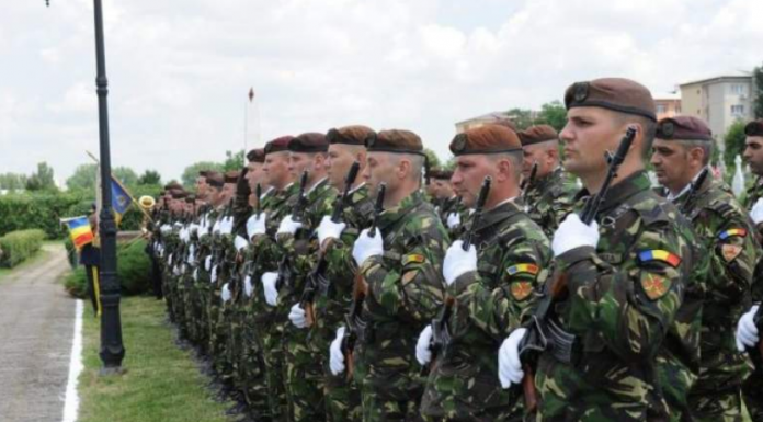 Tinerii vor putea face câteva luni de armată. Vor fi plătiți