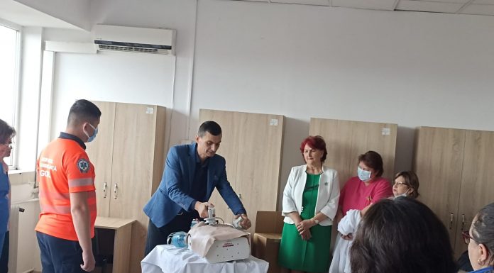 Au învățat despre tehnicile de resuscitare cardio-respiratorie