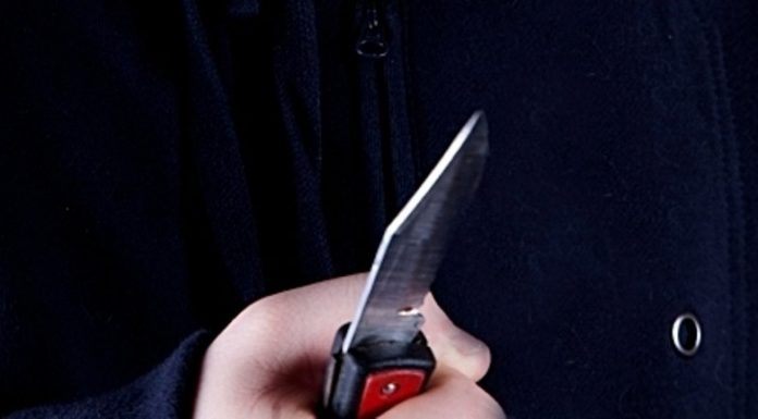 Târgu Jiu: S-a ales cu dosar penal după ce a mers cu briceagul în restaurant