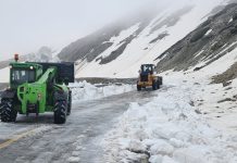 Continuă deszăpezirea Transalpinei