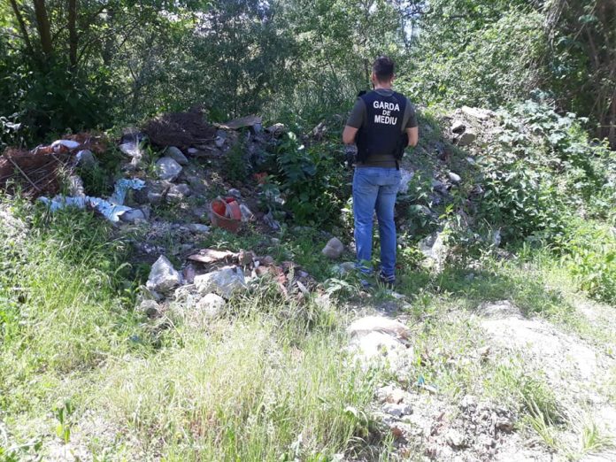 Primărie amendată de Garda de Mediu Gorj