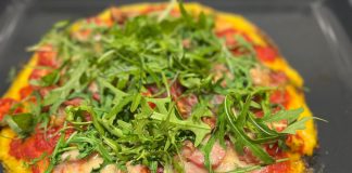 Rețeta săptămânii – Bucătăria lui Fabi: Pizza din mămăligă