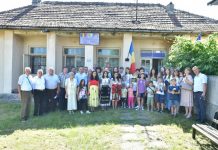 Educaţia…şi Lecţia de viaţă! – Manifestările culturale prilejuite de «Ziua satului Rădineşti», Gorj, 19 iunie 2022» – „Eu cred că mai întâi a fost satul şi după aceea au venit dealurile din jur, ca să păzească frumuseţea asta”!