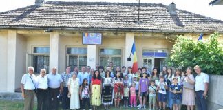 Educaţia…şi Lecţia de viaţă! – Manifestările culturale prilejuite de «Ziua satului Rădineşti», Gorj, 19 iunie 2022» – „Eu cred că mai întâi a fost satul şi după aceea au venit dealurile din jur, ca să păzească frumuseţea asta”!