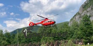 Elicoptere pentru Salvamont! Antrenamente lângă Peștera Muierilor!