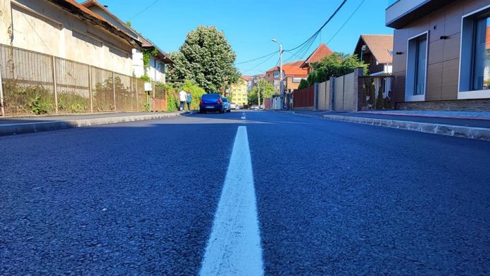 Edilitara asfaltează străzile din Târgu-Jiu