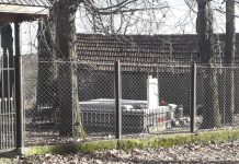 Preotul Nimară de la Racoți, obligat să își demoleze cavoul din curtea bisericii! A pierdut și la revizuire