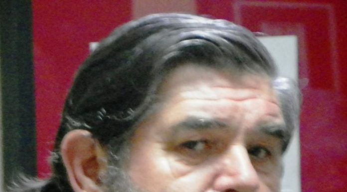 Cronica plastică la expoziţia „Invitaţie la circ. Dansul tiribombelor” de Florin Hutium – Invitaţie la dansul tiribombelor sublime şi la circul istoriei