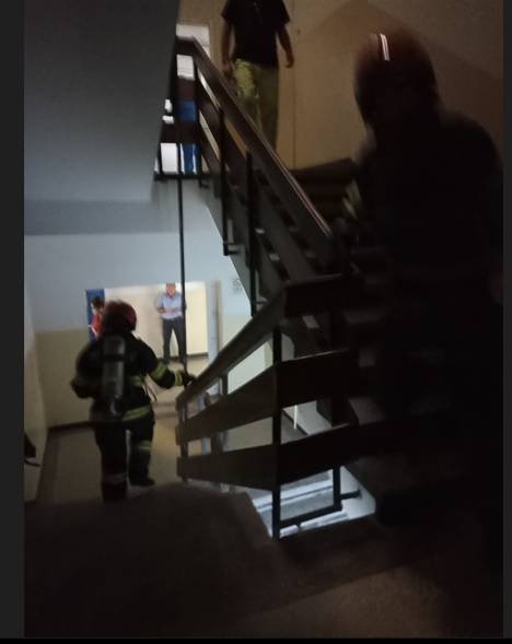 Incendiu la Spitalul ”Tudor Vladimirescu” din Târgu Jiu! Peste 30 de persoane evacuate