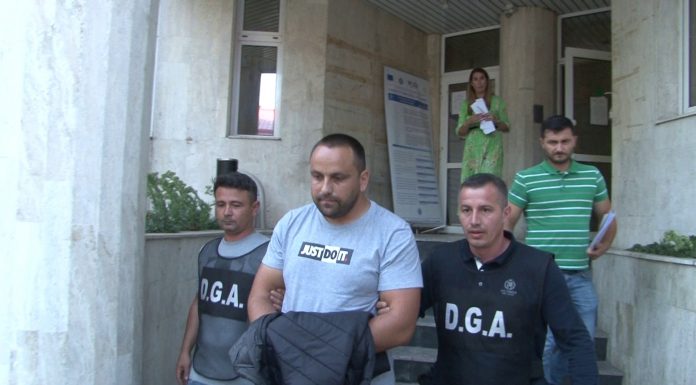 Infracțiuni de corupție: Primarul de Albeni, reținut 24 de ore pentru luare de mită