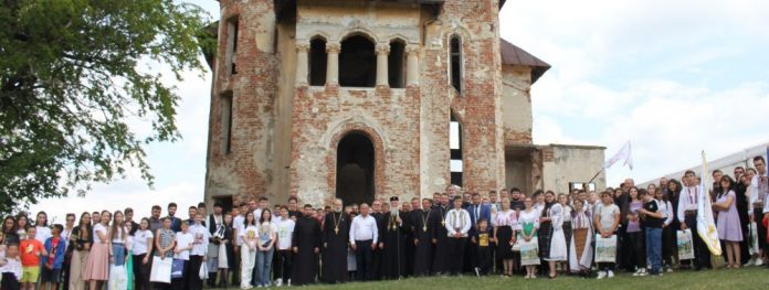 Educaţia…şi Lecţia de viaţă! – Comuna Turburea, la cea de-a 16-a ediţie a Congresului Tinerilor Creştini Ortodocşi din Oltenia (II) – ,,Niciodată nu s-a zidit o biserică din blocuri monolite, ci, cărămidă cu cărămidă, pentru că întotdeauna rugăciunea trebuie să fie însoţită cu zidirea”!