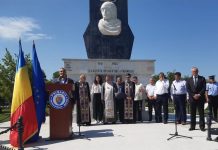 Ziua Eroilor, marcată la Motru! Lecție de istorie susținută de o elevă olimpică de la CNGC