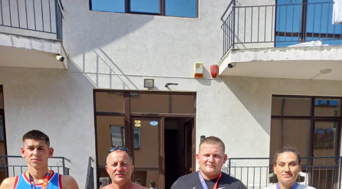 Antrenorul Ștefan Tănase, mulțumit de performanțele luptătorilor gorjeni