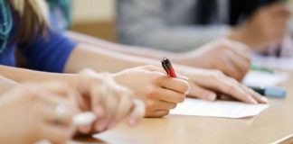 Elevii de 10 din Târgu-Jiu, premiați cu 10.000 lei. Primar Romanescu: Vom continua investițiile în învățământ