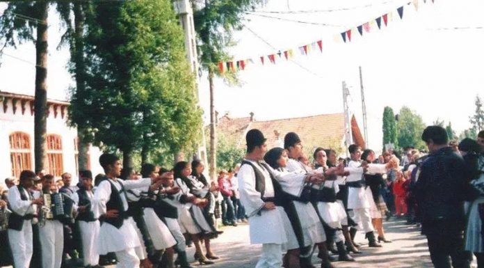 Concurs cu premii în bani, la Festival Național de Folclor ,,Cheile Oltețului”