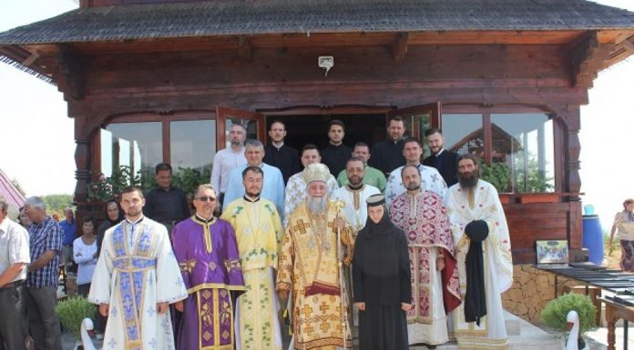 MITROPOLITUL OLTENIEI, ÎPS ACAD. DR. IRINEU, VASLUJI, DE HRAMUL SF. PROOROC ILIE LA SCHITUL DIN DOBRIȚA, GORJ