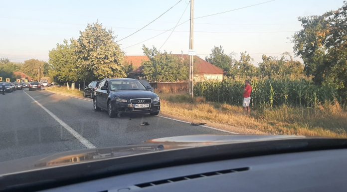 Accident cu victimă la Scoarța! Audi pe contrasens, pieton acroșat