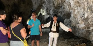 Primarul, ghid de peșteră – profit de sute de mii de lei!
