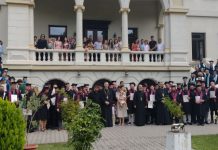 Festivitate de absolvire la Facultatea de Teologie Ortodoxă din Craiova