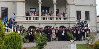 Festivitate de absolvire la Facultatea de Teologie Ortodoxă din Craiova