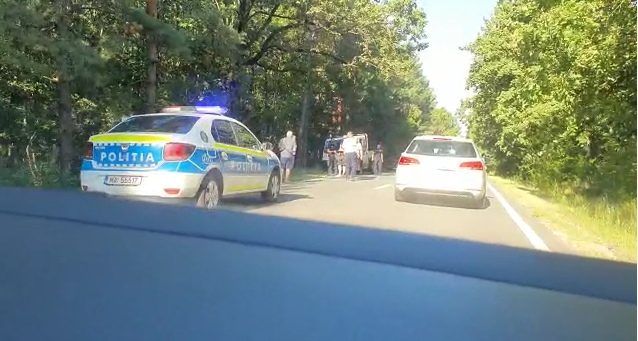 Accident, Arcani: O tânără, la spital – S-a angajat într-o depășire fără să se asigure