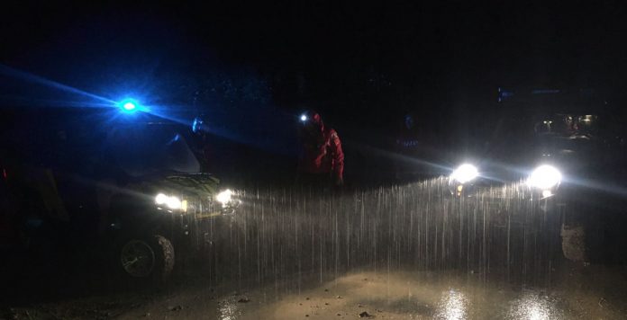 Cioban lovit de fulger în munții Parâng. Salvamontiștii îi vor aduce la IML