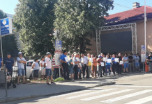 ONG-iștii de la Bankwatch s-au baricadat la Hotel Anna din Târgu Jiu! Peste 100 de salariați CEO sunt acolo!