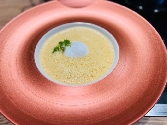 Rețeta săptămânii – Bucătăria lui Fabi: Supa cremă de ardei copți