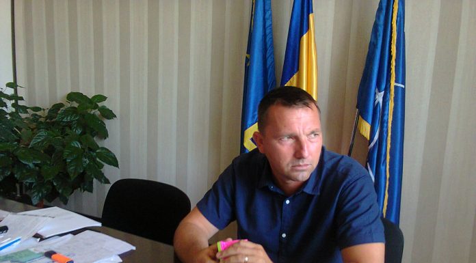 Interviu cu Domnul prof. Dănuţ BIRĂU, Primarul Oraşului Târgu-Cărbuneşti, Gorj – ,,Sunt un om de la ţară, crescut de bunici, cu frică şi cu dragoste de Dumnezeu, educat în acest spirit ortodox şi cred că nu trebuie să uităm de unde am plecat”!