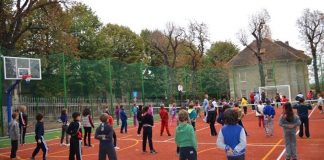 Calificative în loc de note la sport, muzică și desen