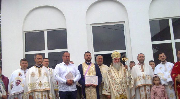 Mitropolitul Olteniei a sfinţit Capela Bisericii cu hramul «Sf.Ier. Nicolae» din Parohia Bâltişoara (II) – ,,În această zi sfântă, felicităm pe cei care s-au sârguit la ridicarea acestei capele, pe cei care au contribuit la această înfrumuseţare și la acest edificiu atât de folositor”!