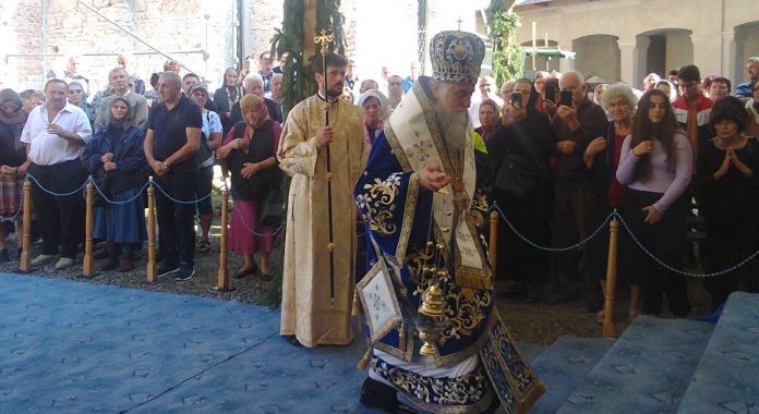 Mănăstirea Tismana şi-a sărbătorit marele Hram «Adormirea Maicii Domnului» – ,,Maica Domnului este mijlocitoarea pentru mântuirea noastră! Maica Domnului a fost permanent rugătoare înintea Mântuitorului Iisus Hristos”!