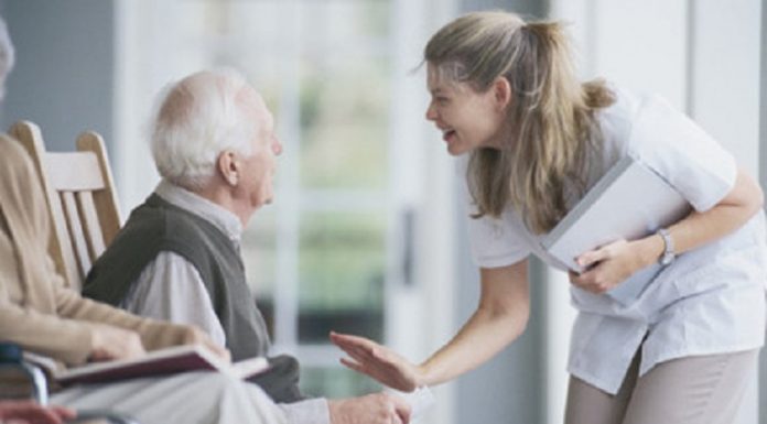 Vor să lucreze în spital. Aproape 15 candidați pe un post de infirmier