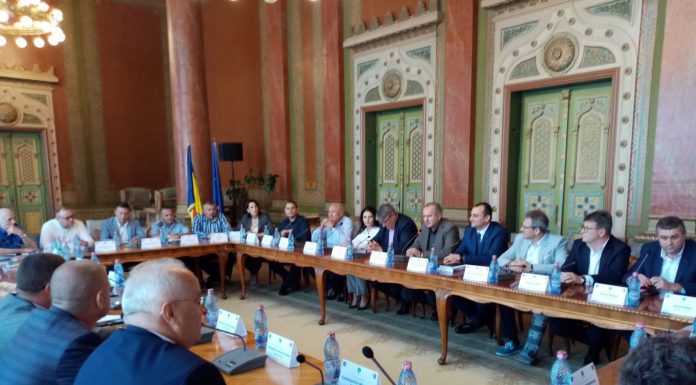 Politrucii din ATOP joacă la cacealma!