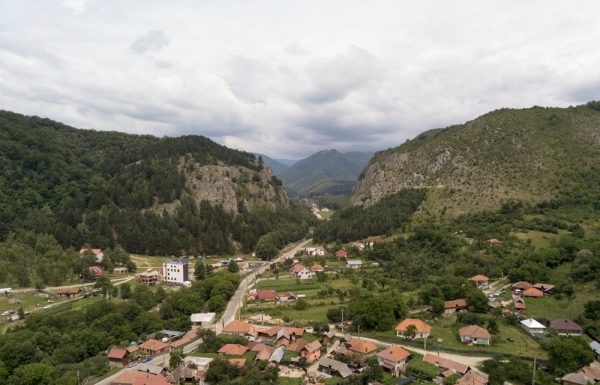 Drum consolidat după o alunecare de teren