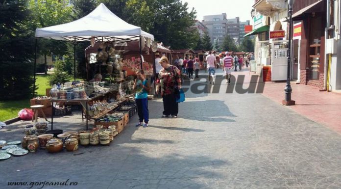 Târgul meșterilor populari începe vineri la Târgu-Jiu