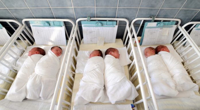 Cei mai puțini nou-născuți din istoria României